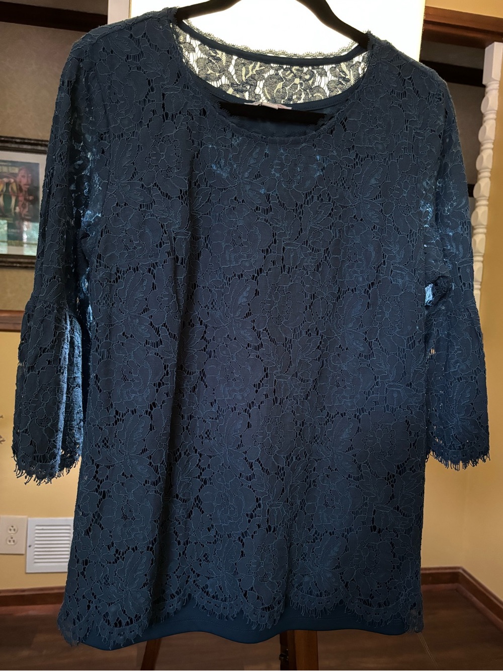Isaac Mizrahi Live Navy Floral Lace 3/4 Sleeve Top